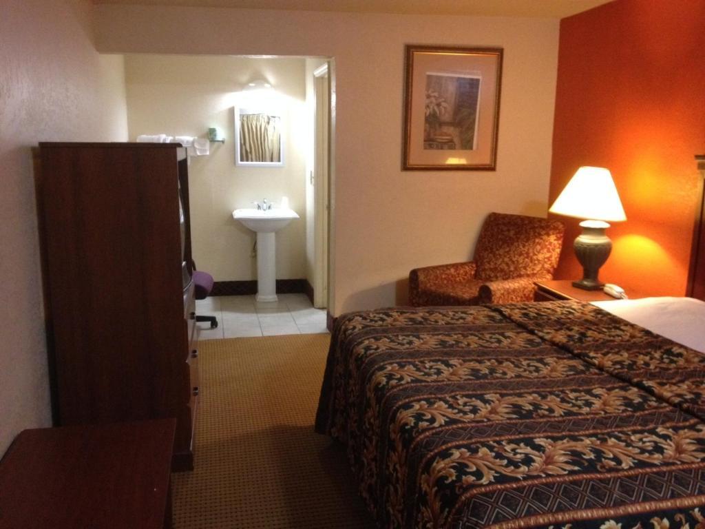 Delta Inn Waco Bagian luar foto